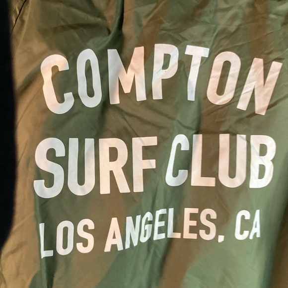 Matiz olive green coach jacket. “Compton surf club Los Angeles,Ca med. 116 - Picture 6 of 7